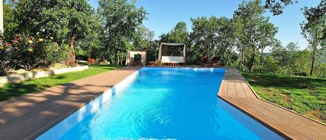 Swimming Pool, Property, Real Estate, Estate, House, Residential Area, Home, Leisure, Vacation, Building