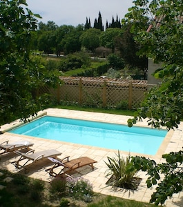 Lovely house with large garden & private pool in heart of Minervois