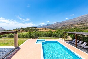 Views of the pool from the elevated area!