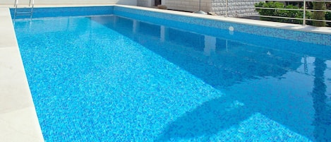 Swimming Pool, Property, Real Estate, Leisure, House, Building, Villa, Grass, Floor, Estate