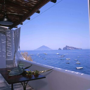 Terrace with view of Basiluzzo and Stromboli