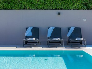 Furniture, Green, Azure, Blue, Water, Rectangle, Outdoor Furniture, Grass, Shade, Line