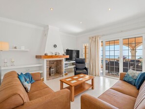 Möbel, Eigentum, Couch, Tabelle, Orange, Holz, Bilderrahmen, Interior Design, Wohnzimmer, Flooring