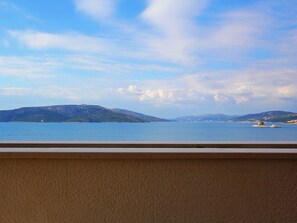Blau, Gewässer, Himmel, Meer, Horizont, Wasser, Azurblau, Ozean, Küste, Ufer