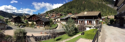 Recently renovated central Morzine apartment