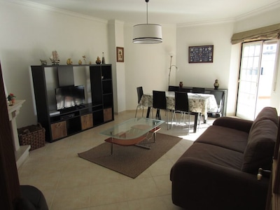 1 bedroom apartment with terrace and pool