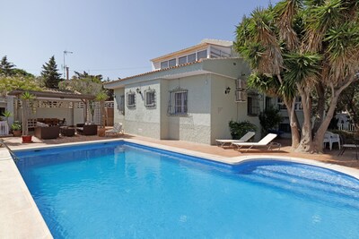 Large family villa on stunning Mediterranean coast with private pool