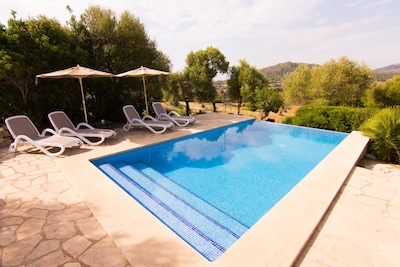 Preciosa casa de campo con piscina privada rodeada de naturaleza y tranquilidad