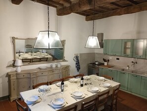The kitchen: marbel desktop, stove with 5 gas burners+oven, dishwasher,microwave