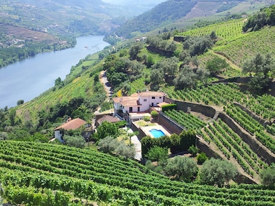 Small farm in Douro with private pool