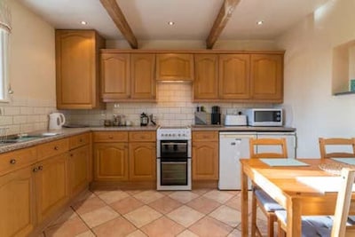 Torr Top Place-Peak District. 2-bedroom property(sleeps5) Situated next to river