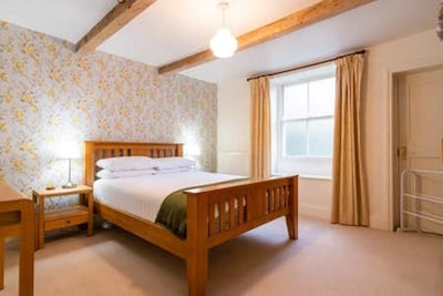 Torr Top Place-Peak District. 2-bedroom property(sleeps5) Situated next to river