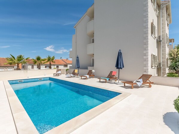 Eigentum, Schwimmbad, Gebäude, Haus, Grundeigentum, Azurblau, Urlaub, Villa, Estate, Zuhause