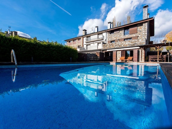 Swimming Pool, Water, Blue, Sky, Property, Building, Architecture, House, Leisure, Real Estate