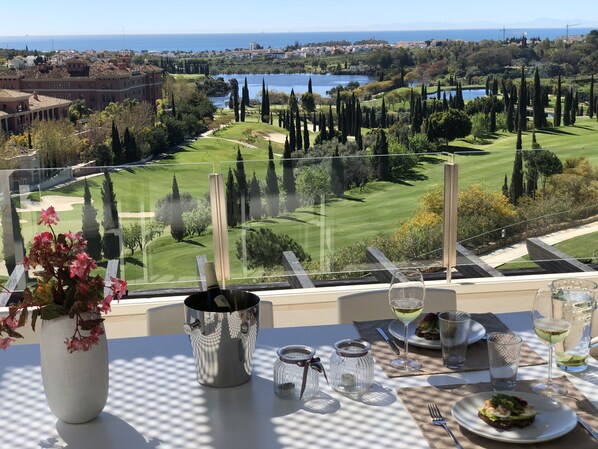 Probably one of the best view on the sun coast
Enjoy a relax dinner