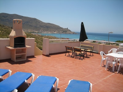 Luxury 3 bed 2 bath Upper apartment with huge solarium and magnificent views