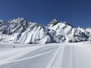Snow and ski sports