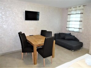 Studio Apartment, 31qm, Terrasse, 1 Schlafzimmer, max. 5 Personen