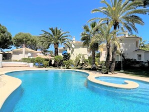 piscina comunitaria
