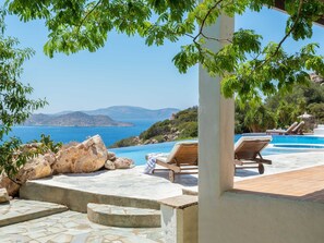 pool and view to the 7 Islands