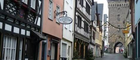 the guesthouse in Linz in the old town with timbered houses