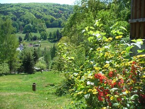 Blick von der unteren Terrasse