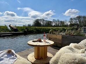 Terrasse auf das Wasser