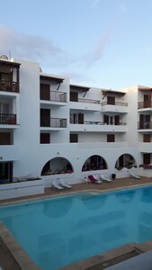 High quality apartment in Cala`Dor, a few meters from Cala Esmeralda beach.