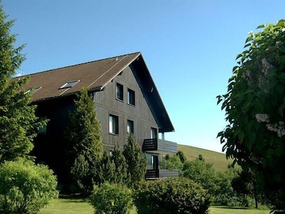 Helle, moderne Ferienwohnung mit herrlichem Fernblick