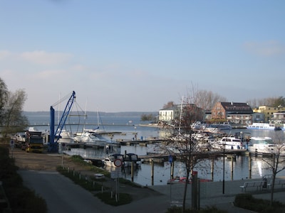 Exclusive apartment directly by the harbor with lake view (**** DTV)