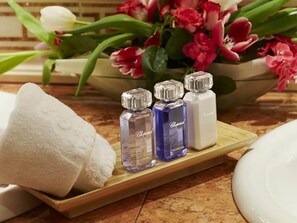 Bathroom amenities