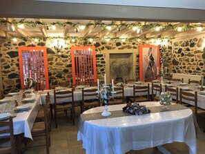 Salle de réception pour vos repas en famille 