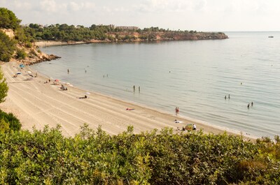 Duplex apartment 3ch 5p L'Ampolla Cap Roig beach at 200m, sea view - Wifi