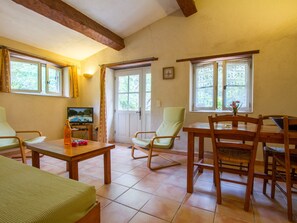 Diningroom and livingroom