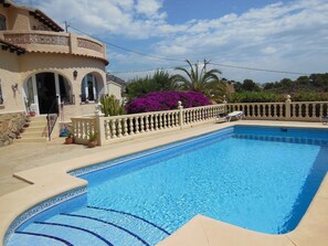 LA PISCINE VOUS ATTEND