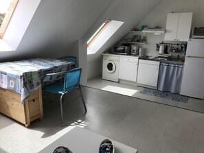 Séjour kitchenette
