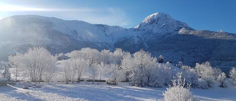 Skidåkning och snöaktiviteter