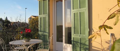 West terrace  with sea and mountain view, at sunrise