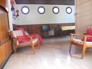 Séjour, côté salle à manger