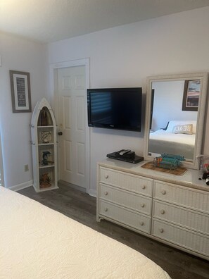 Master Bedroom has a 32” Flat screen TV with DVD player 