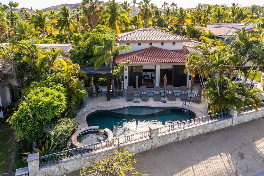 Picture of villa