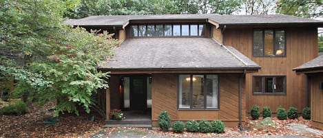 Front view of the house.