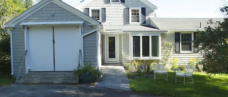 Front entrance to house