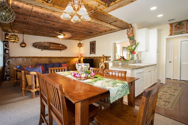 dining area and kitchen to the right. Seating for 6.