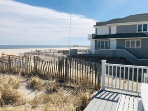 Deck (facing southeast)