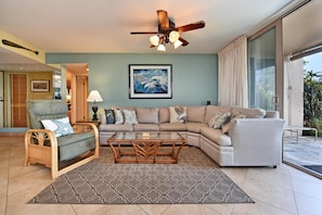 Comfortable Livingroom with L-Shaped Couch