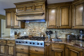 No need to bring any kitchen gadgets. Everything is here and ready for use!