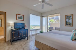 Direct access to lanai from bedroom.