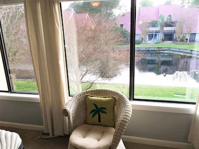  FREE GOLF CART! Beautiful Lake views! Minutes to BEACH! Private setting in back