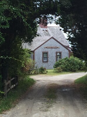 Archer Lane leading to Wheel House